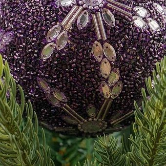 Ёлочная игрушка Snowflake Ball Purple 9 cm - ракурс 4