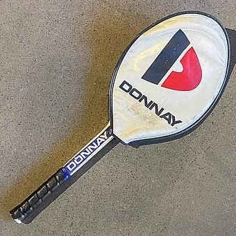 Винтажная ракетка и волан Vintage Racket And Shuttlecock 6 - ракурс 2