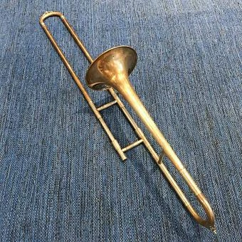 Винтажный тромбон в чехле Vintage Trombone In Case 2