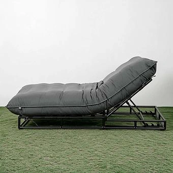 Садовый шезлонг-лежак Coral Lounger, Black акриловая ткань Heather Beige - ракурс 3
