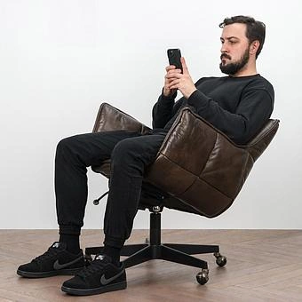 Кресло Center Swivel Armchair On Wheels RM натуральная кожа Antique Master - ракурс 9
