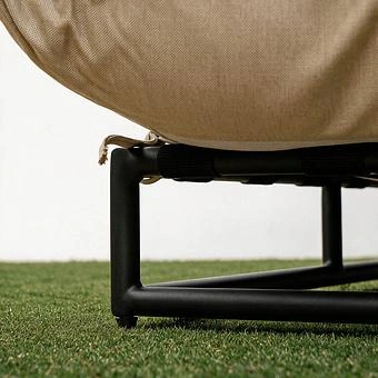 Садовый шезлонг-лежак Coral Lounger, Black акриловая ткань Heather Beige - ракурс 9