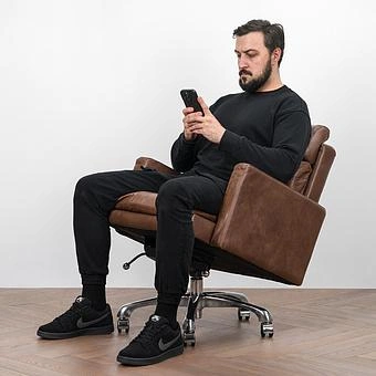 Кресло Hemingway Office Chair RM натуральная кожа Brown Franco - ракурс 7