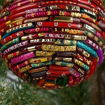 Ёлочная игрушка Multi-Colored Beads Ball Red 7 cm - ракурс 4