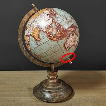 Винтажный глобус Vintage Globe Green Gold On Natural Base discount4 - ракурс 2