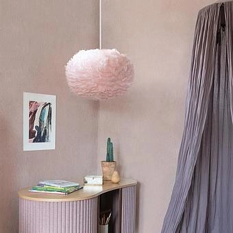 Подвесной светильник Eos Hanging Lamp With White Cord Medium перья Light Rose Feathers - ракурс 9