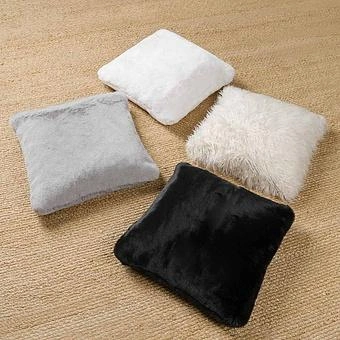 Декоративная подушка Alaska Square Cushion Medium искусственный мех Big Bear Sable - ракурс 6