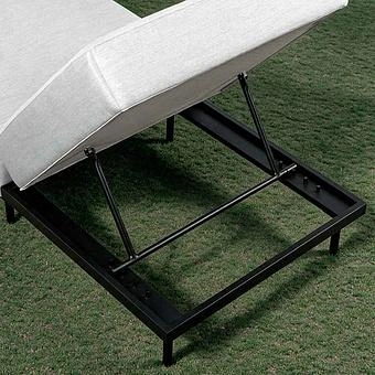 Садовый шезлонг-лежак Chic Lounger, Black акриловая ткань Lead Chine - ракурс 6