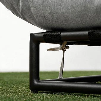 Садовый шезлонг-лежак Coral Lounger, Black акриловая ткань Lead Chine - ракурс 7