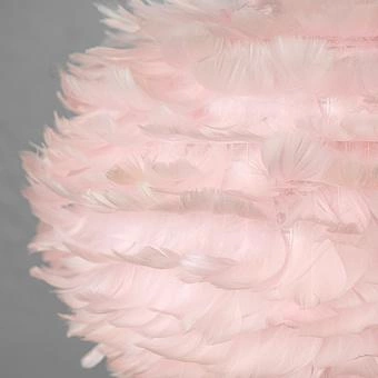Подвесной светильник Eos Hanging Lamp With White Cord Medium перья Light Rose Feathers - ракурс 4