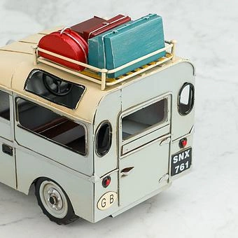 Статуэтка Vintage Landrover With Luggage - ракурс 9