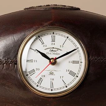 Настольные часы Rugby Ball Leather Clock - ракурс 3