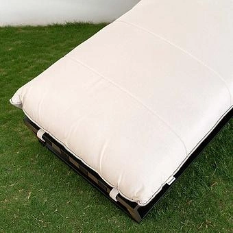 Садовый шезлонг-лежак Reef Lounger, Black акриловая ткань Light Stone - ракурс 6