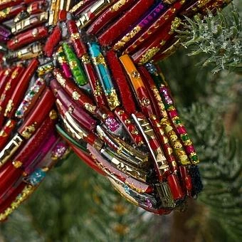 Ёлочная игрушка Multi-Colored Beads Star Red 12 cm - ракурс 5