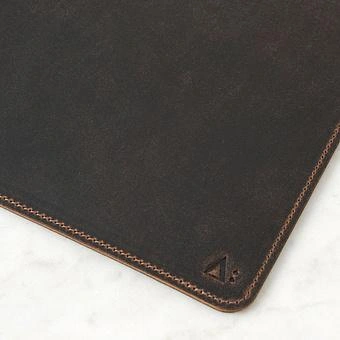Коврик для стола Leather Desk Matt натуральная кожа Choko - ракурс 3