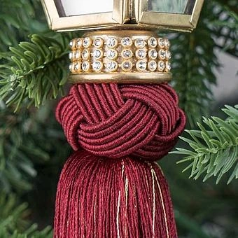 Новогодняя подвеска Mirror Pendant With Tassel Red 25 cm - ракурс 4