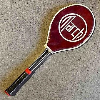 Винтажная теннисная ракетка и мяч Vintage Tennis Racket And Ball 20 - ракурс 2