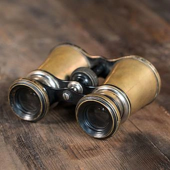 Винтажный бинокль Vintage Binocular 1 - ракурс 3