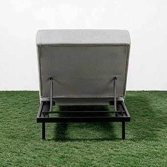 Садовый шезлонг-лежак Chic Lounger, Black акриловая ткань Lead Chine - ракурс 4