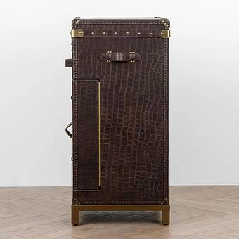 Барный шкаф-сундук Voyage Chest Sideboard RM натуральная кожа Antique Crocodile - ракурс 3