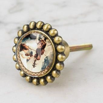 Мебельная ручка Violinists Knob