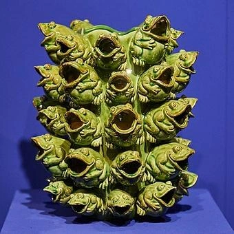 Ваза Frogs Vase Green - ракурс 2